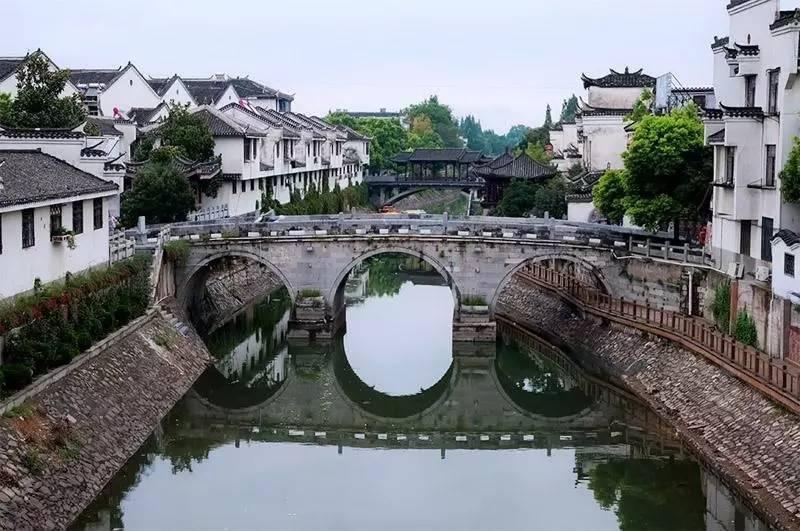 望城发布大风蓝色预警，预计区未来24小时将出现6～7级大风